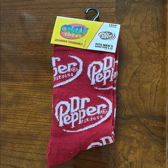 Dr Pepper novelty men’s women’s unisex Red Crew Socks  NWT - Picture 1 of 4